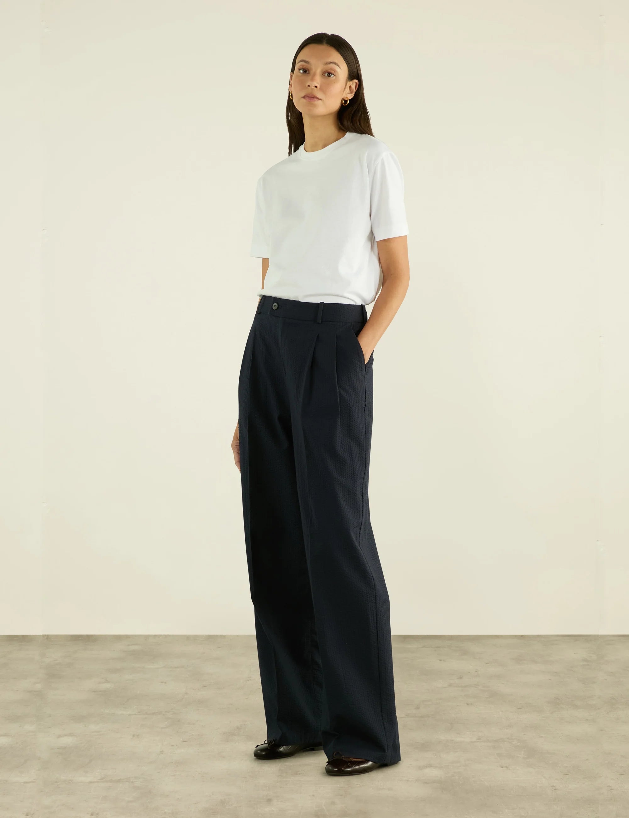 Rampling Trouser: Seersucker, Navy Blue - Image 2