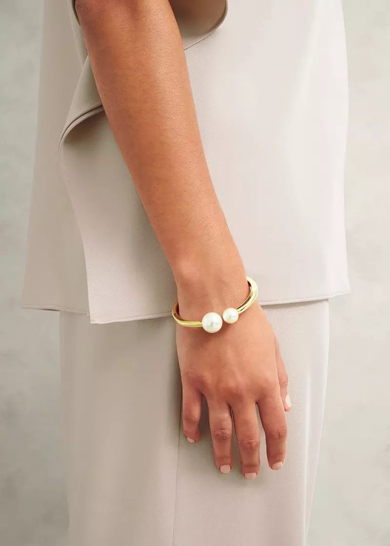 Lilia Cuff, Gold, hi-res
